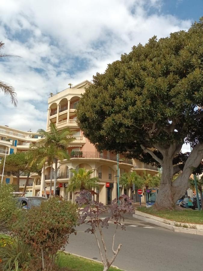 Attico Victoria Palace Suggestivo E Spettacolare Menton Exterior photo